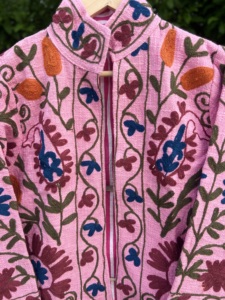 Veste en coton brodée faite à la main de qualité supérieure pour femmes |   Vêtements d'extérieur écologiques, respirants, floraux, mode bohème d'hiver - Product Image 6