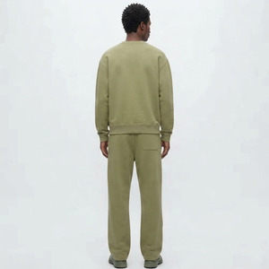 Conjunto Deportivo Personalizado al por Mayor 2026 con Logotipo Personalizado para Hombre, Sudadera con Cuello Redondo, Pantalones Deportivos, Conjunto de 2 Piezas - Product Image 6