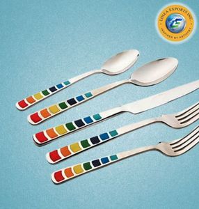 Juego de Cubiertos de Acero Inoxidable de Diseño Europeo de Alta Gama con Patrón Dorado Ámbar, 5 Piezas, Apto para Lavavajillas, para Comidas Elegantes - Product Image 5