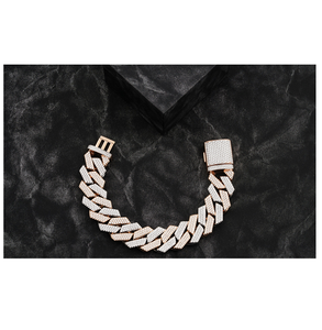 Pulsera de Eslabones Cubanos de Plata de Ley 925 de Moda Premium con Diamantes Brillantes, Accesorio para Bodas y Celebraciones - Product Image 1
