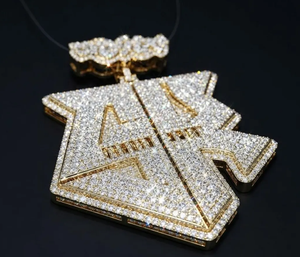 Colgante Hip Hop para Hombre con Incrustaciones de Moissanita, Chapado en Oro, Diseño Brillante - Product Image 4