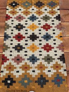 Tapis géométrique Kilim fait main Krafterscustom, rectangulaire, en laine et acrylique, à poils moyens, écologique, tufté à la main, avec support en latex - Product Image 4