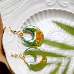 Handmade Floral <b>Resin</b> Hoop Earrings Botanical Dried Flower Dangle Jewelry <b>Resin</b> <b>Crafts</b> - Product Image 6