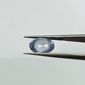 พลอยไพลินสีน้ำเงินธรรมชาติทรงรี 4.09 กะรัต จากศรีลังกา สำหรับทำเครื่องประดับและแหวน รหัสสินค้า BOSN-08 - Product Image 3