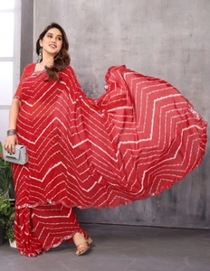 Sari de Rayón Estampado KV, Estilo Bollywood (Rojo y Blanco), Sin Arrugas, para Fiestas - Product Image 1