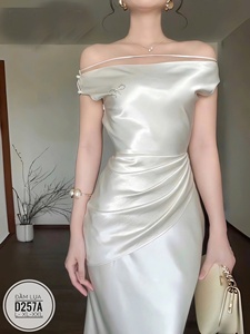 Vestidos Maxi de Lujo para Mujer, Sensuales, con Hombros Descubiertos, Ajustados al Cuerpo, de Seda, Fabricados en Vietnam - Product Image 5