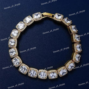 สร้อยข้อมือเทนนิสเพชรโมอิสซาไนต์ทรงกลมเงินแท้ 925 ประดับด้วยเพชรจำลองระยิบระยับ ดีไซน์หรูหราสำหรับทุกเพศ - Product Image 3