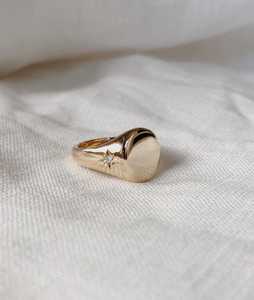 แหวนตราประทับเพชร 3 มม. แบบยูนิเซ็กซ์ วงแหวนทองคำแท้ 14K 18K ประดับดาวทรงกลม เพชรเพาะเลี้ยงทรงกลม เรียบหรู ดูดี ขายส่งเครื่องประดับชั้นดี - Product Image 1