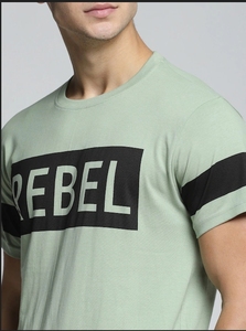 Camiseta Casual de Manga Corta para Hombre, Color Verde Claro, Cuello Cruzado, Tejida, Ecológica, 100% Algodón, Transpirable, para Verano - Product Image 2