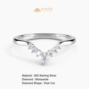 Anillo de Boda de Lujo en Plata de Ley 925 con Moissanita en Forma de V y Engaste de Garras para Mujer, Artesanía Gujarati, Aniversario Nupcial - Product Image 6