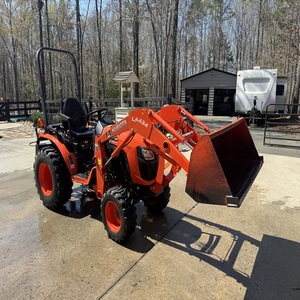 Tracteur Kubota robuste, doté d'un moteur fiable, d'une traction 4x4, d'un système hydraulique puissant et de commandes confortables. - Product Image 4