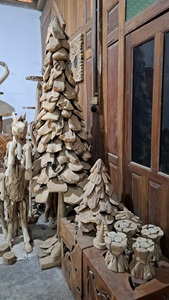 Figura de Árbol de Navidad Hecha a Mano con Raíz de Teca Sólida, Tallada con Temática Animal, Decoración Navideña para el Hogar, Arte y Coleccionismo Empresarial - Product Image 4