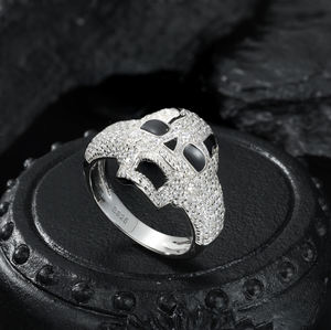 Bague Crâne Style Punk en Argent Plaqué Or, Unisexe, pour Usage Quotidien, Diamant de Couleur E, Cultivé en Laboratoire, Taille Ronde Brillante, Certifié IGI - Product Image 3
