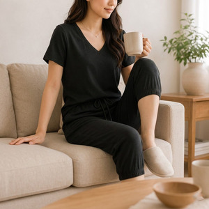 Ensemble de vêtements de détente pour femmes, vêtements de nuit décontractés, mélange de coton 65/35, doux et respirant, ensemble de pyjamas pour femmes, vêtements de détente d'été - Product Image 1