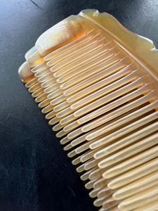 Natural Handmade Buffalo Horn Hair <b>Comb</b> Angel <b>Wide</b> Smooth Tooth Gentle Detangling Hair Care Daily Grooming Customizable Natural - Product Image 4