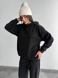 Ensemble de survêtement unisexe noir personnalisé : Hoodie court et pantalon de jogging assorti – Tenue de sport et streetwear deux pièces – Vêtements de sport en gros - Product Image 2