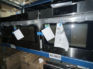 Horno Eléctrico de Pared Bosch Serie 800 HBL8453UC de 30 Pulgadas, Inteligente, de Acero Inoxidable - Product Image 3