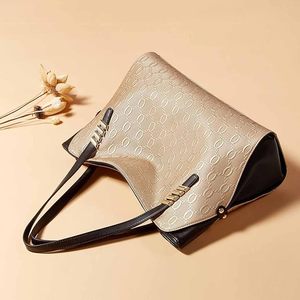 Bolso Tote de Cuero Genuino Personalizado OEM para Mujer, Venta al por Mayor, Elegante Bolso de Hombro de Moda, Bolsos de Lujo de Piel de Vacuno de Primera Calidad para Mujer 2026 - Product Image 3