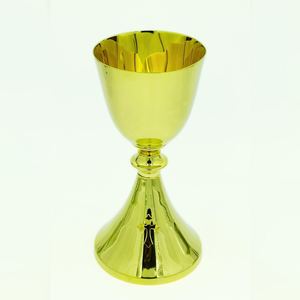 Calice de communion chrétienne de haute qualité finition or pour la messe à l'église, le service de l'autel et la célébration de l'Eucharistie - Product Image 4