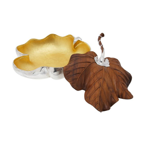Exclusivos y Elegantes Tazones de Lujo para Servir Alimentos, Hechos de Metal de Calidad Superior, Chapados en Oro y Plateados, con Acabado Brillante y Decorados con Perlas Marinas - Product Image 4
