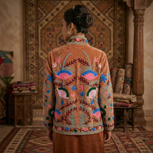 Chaqueta Bomber de Terciopelo Marrón con Bordado |   Blusa Floral con Cuello Mao para Mujer, Prenda Casual Hecha a Mano, Obra Maestra con Forro de Algodón - Product Image 3