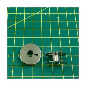 204230 PIÈCES DE MACHINE À COUDRE INDUSTRIELLE DE CANETTE FABRIQUÉES À TAIWAN - Product Image 1