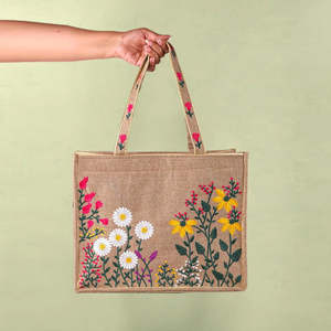 Bolsa de Yute Biodegradable para Empaque, Ideal para Marca Corporativa y Ferias Comerciales - Product Image 6