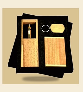 ชุดพวงกุญแจคาราบิเนอร์ไม้ ปากกาไม้ไผ่แบบพกพา บรรจุกล่องของขวัญ - Product Image 1