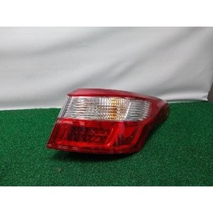 Luz Trasera Derecha Usada Latitude 265500029R - Product Image 1
