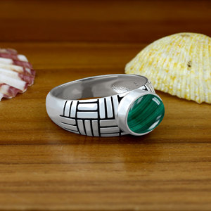 Anillo de Plata de Ley 925 para Mujer, Anillo con Incrustaciones de Malaquita Verde Natural Ovalada, Anillo con Engaste de Bisel - Product Image 6