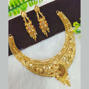 13171003GL Parure de bijoux fins Collier élégant formant un ensemble complet - Product Image 1
