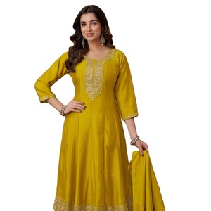 Dernières Vichitra Silk Dupatta avec broderie Top intérieur complet et vêtements Punjabi - Product Image 4