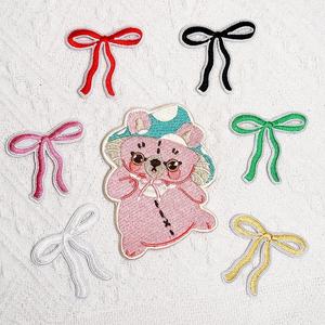 Meilleures ventes : Écussons brodés à la machine fabriqués en usine, badges logo OEM pour vêtements, vestes, chapeaux, sacs, uniformes - Product Image 6
