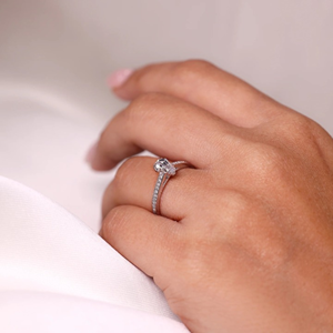 Anillo Corte Ataúd con Halo Oculto, Anillo de Diamante Cultivado en Laboratorio de 1.12 Quilates, Anillo de Compromiso, Anillo de Boda, Joyería, Anillo de 14k - Product Image 4