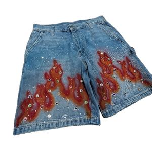 Pantalones cortos de mezclilla holgados estilo streetwear vintage de alta calidad, personalizados con pedrería, para hombre. - Product Image 1