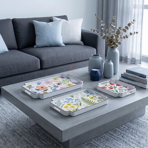 Bandeja de Servir Multifuncional Sostenible con Estampado Floral, Asas Rectangulares, Diseño Moderno, Material Lacado - Product Image 2
