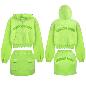 Ensemble 2 pièces pour femme : Crop top à capuche et jupe avec broderie logo personnalisée, en molleton, décontracté, printemps-été, manches longues, coupe ample - Product Image 6