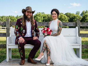 Traje de boda occidental beige bordado para hombre – Blazer con diseño de arte floral y de cactus con pantalones a juego para el novio - Product Image 3