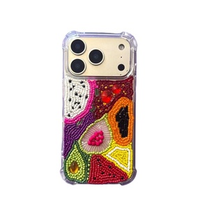 Funda para Teléfono Móvil con Bordado de Cuentas Hecho a Mano por Diseñadores, con Cuentas Finas y Elegante Arte en Cuentas para Fiestas - Product Image 4
