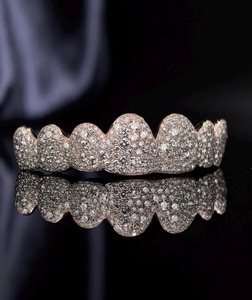 Grillz de Oro Rosa Personalizados con Moissanita, de Plata de Ley 925, con Incrustaciones Completas para Hombres - Product Image 5