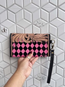 Cartera de Mujer de Cuero Genuino de Alta Calidad, Hecha a Mano, con Diseño de Cuadros Blancos, Estilo Vintage, para Teléfono - Product Image 4