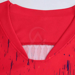 Nouveaux maillots et shorts de football en tissu respirant et à séchage rapide, adaptés aux entraînements et matchs intenses - Product Image 2