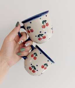 Taza de café de cerámica con diseño de corazones, resistente al calor, apta para lavavajillas, para uso doméstico. - Product Image 2