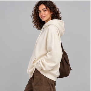 Sudadera con Capucha de Forro Polar de 330 g/m² de Alta Calidad OEM ODM, Personalizada con Bordado, Estampado de Letras con Fuente Universitaria, Color Beige, Unisex - Product Image 2