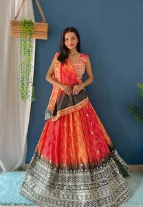 Conjunto de Lehenga Choli con Estampado Digital en Naranja, Rojo y Negro, con Dupatta, Largo hasta el Suelo, Ropa Tradicional India y Pakistaní para Mujer - Product Image 1