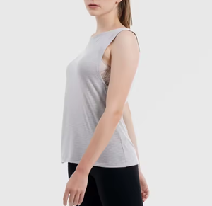 Camiseta sin mangas gris claro para mujer, lisa, con logo personalizado, suave, transpirable, ajustada, informal, al por mayor OEM - Product Image 3