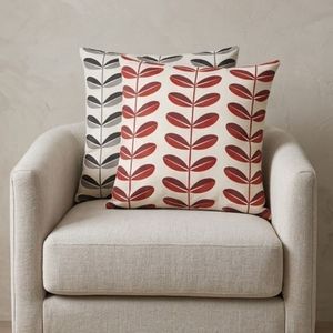 Funda de Cojín Cuadrada Reversible Moderna y Elegante con Estampado de Plantas en Rojo y Gris para Decoración del Hogar en Venta - Product Image 5