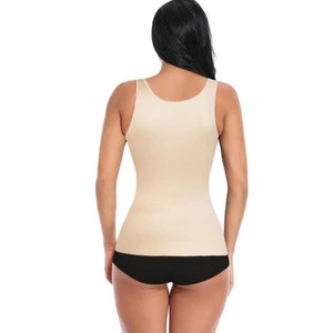 Camiseta Deportiva de Compresión para Mujer, con Sujetador Incorporado, Tecnología Antiolor, Ecológica y de Secado Rápido - Product Image 3