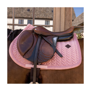 Ensemble d'équitation 2026 en promotion : Tapis de selle anglais pour saut d'obstacles, motif licorne avec rembourrage contrastant - Product Image 1