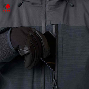 แจ็คเก็ตซอฟต์เชลล์ดีไซน์พิเศษสำหรับผู้ชาย ยี่ห้อ Ryan Pro Gear แบบซิป พร้อมโลโก้สั่งทำพิเศษ ทรงปกติ มีฮู้ด - Product Image 2